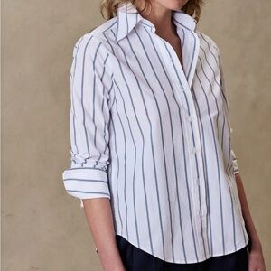 Banana Republic Classic Shirt with stripes